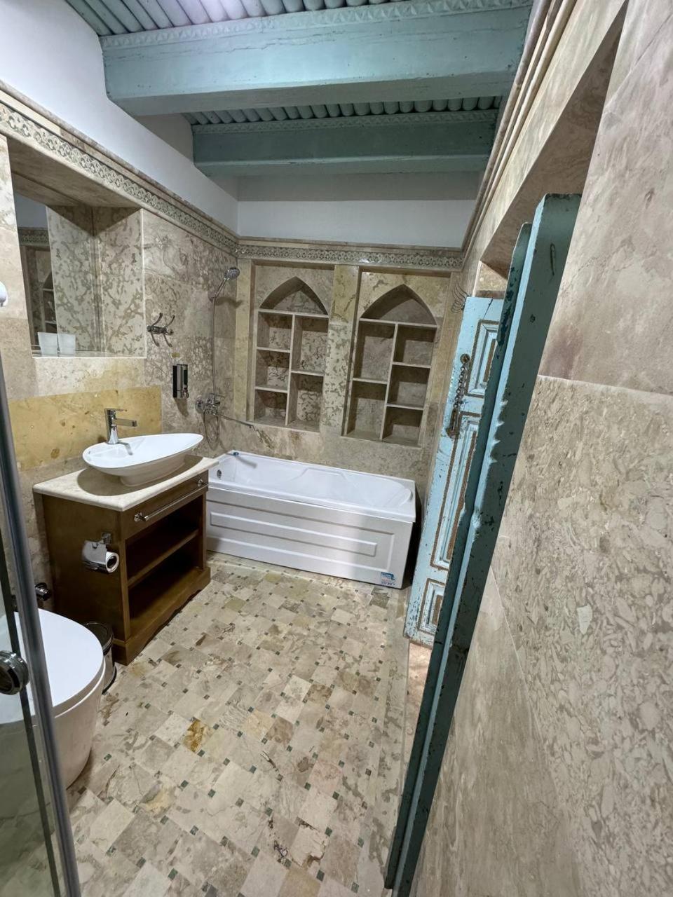 Duston Boutique XIX Century Rooms Buchara Exteriér fotografie